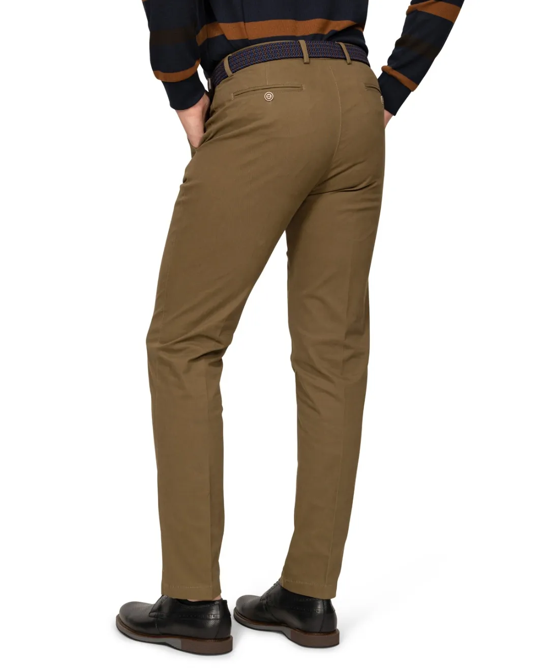 nbl-na-fw25-CG2533-3-Screenshot_20251116_220144_Gallery - Noble